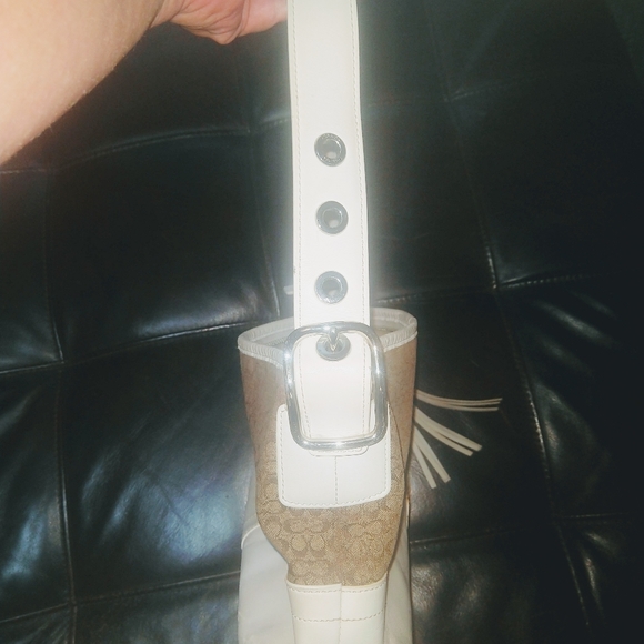 Authentic Coach Purse - Picture 7 of 8